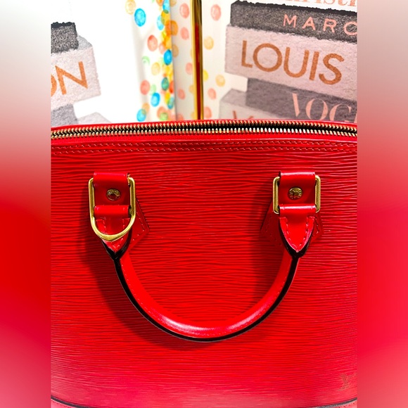 Louis Vuitton Alma Epi Red - Picture 7 of 14